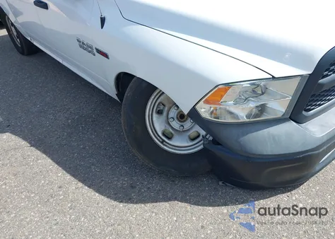 2018 Ram 1500 Tradesman 4X2 5'7 Box z USA, uszkodzony, nr VIN 1C6RR6KM0JS278331